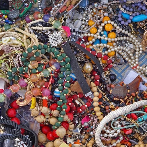 bijoux en toque
