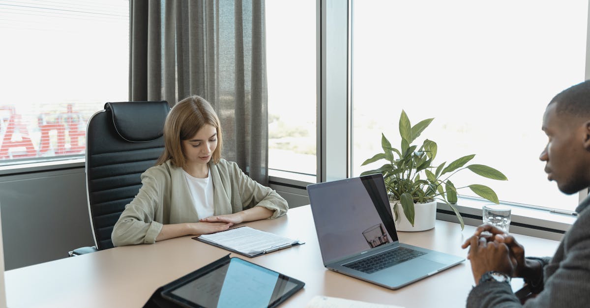 découvrez nos opportunités de carrière et rejoignez une équipe dynamique pour développer votre potentiel professionnel.