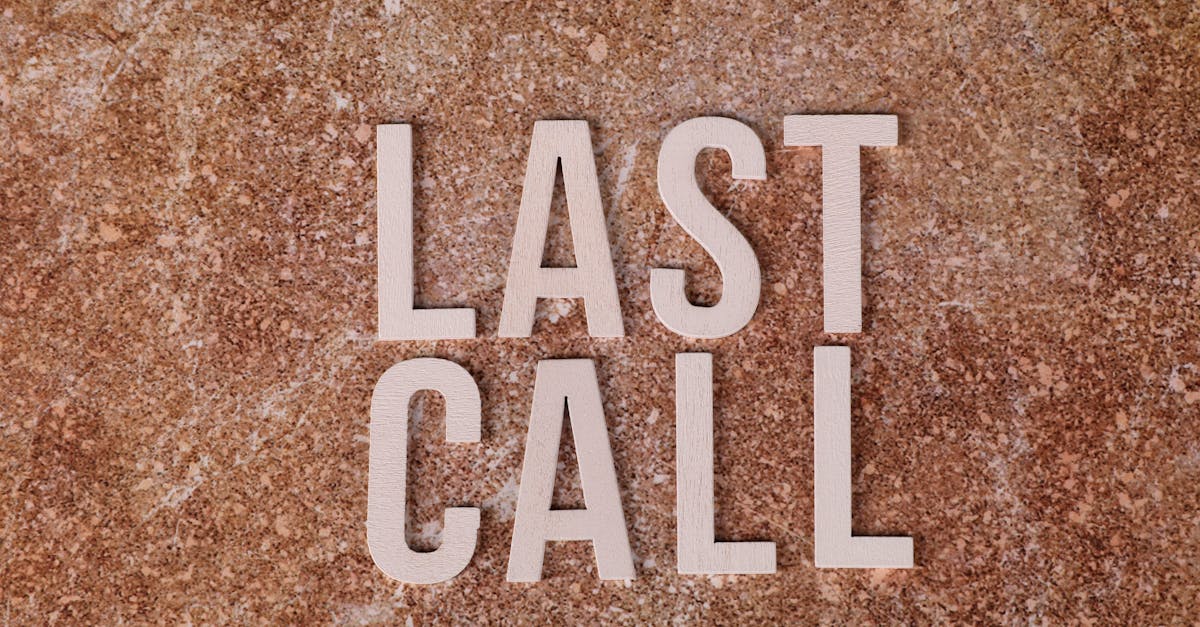 découvrez les causes et solutions au retard de versement du dernier salaire pour éviter les complications légales et financières.