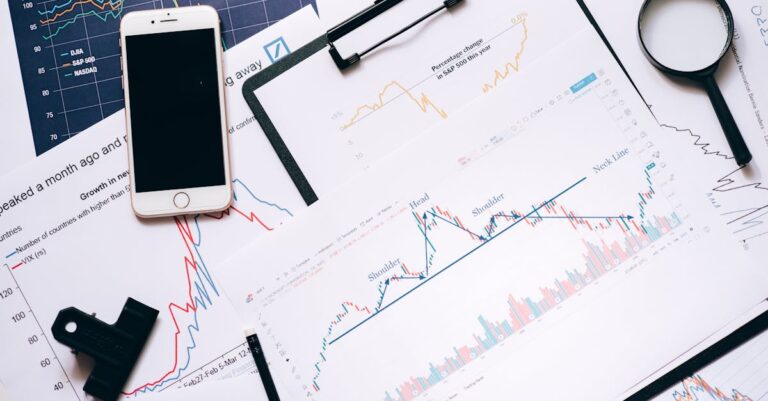 découvrez des stratégies d'investissement efficaces pour optimiser vos placements financiers et maximiser vos rendements.