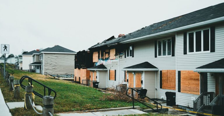 assurez votre maison avec une couverture complète et adaptée à vos besoins. protégez votre domicile contre les imprévus grâce à notre assurance habitation fiable et abordable.