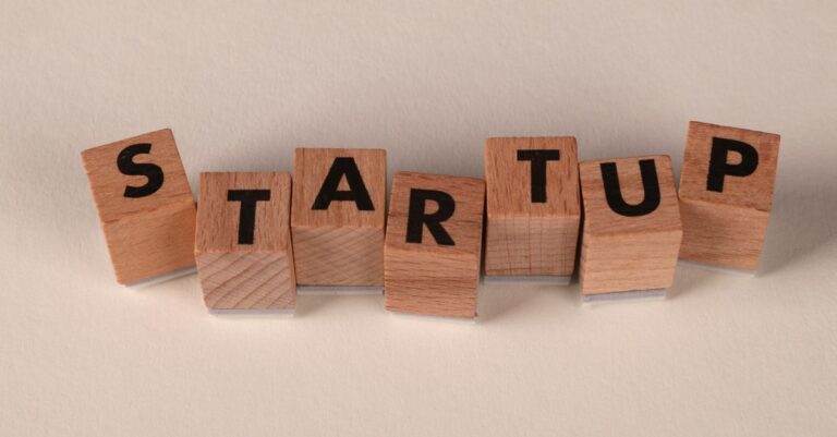lancez votre entreprise avec succès grâce à nos conseils et stratégies efficaces pour un démarrage optimal.