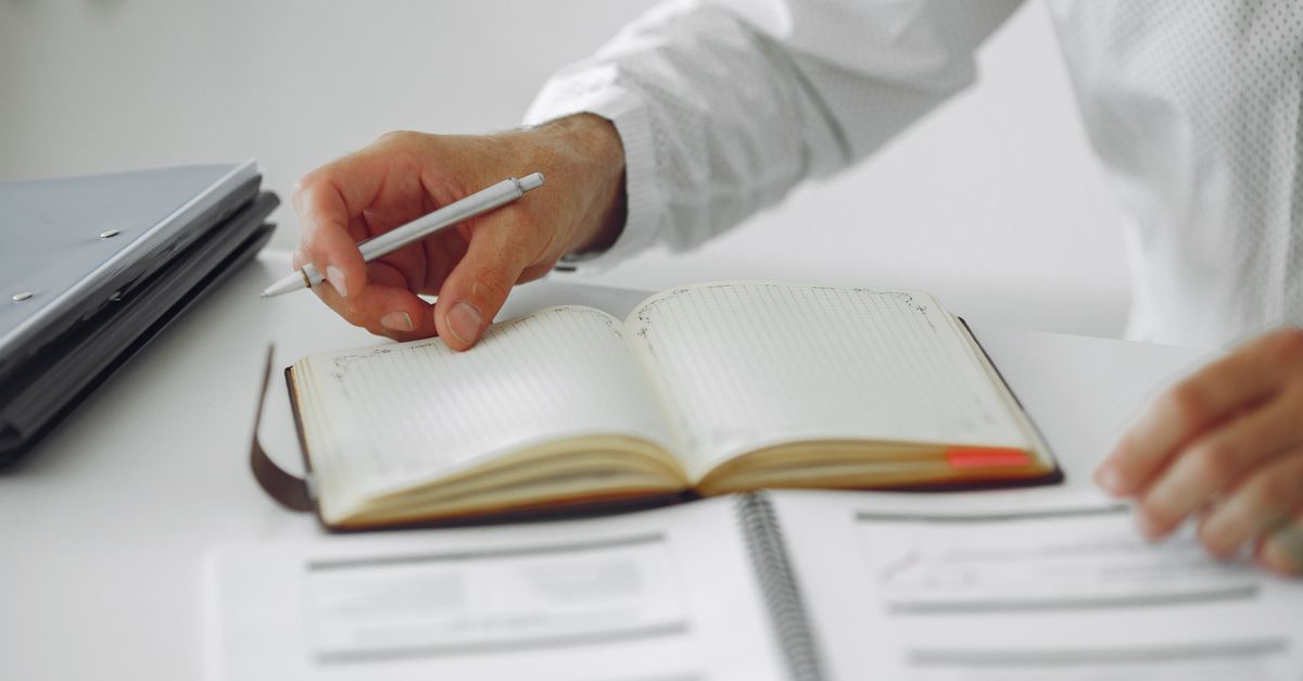découvrez comment adapter les horaires de travail pour répondre aux besoins des employés tout en optimisant la productivité de votre entreprise.