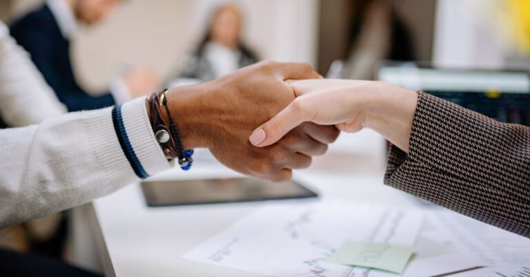 découvrez nos services b2b innovants et personnalisés pour optimiser les performances de votre entreprise et stimuler votre croissance.