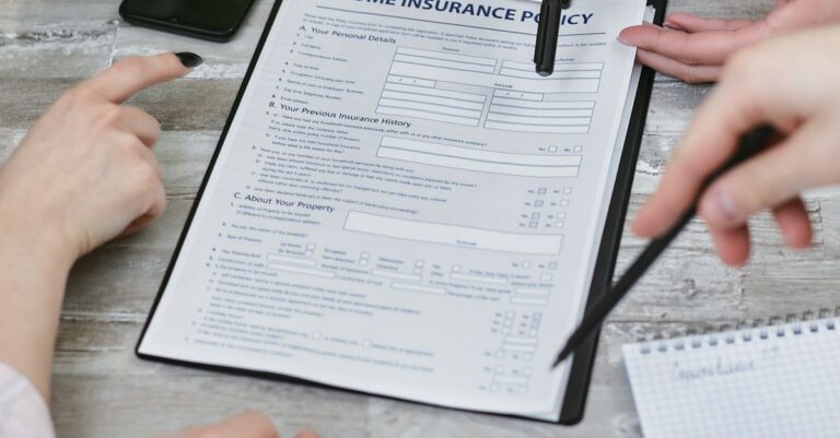 assurez la sécurité de votre entreprise avec une assurance commerciale adaptée à vos besoins. protégez vos biens, vos employés et votre activité contre les risques imprévus.